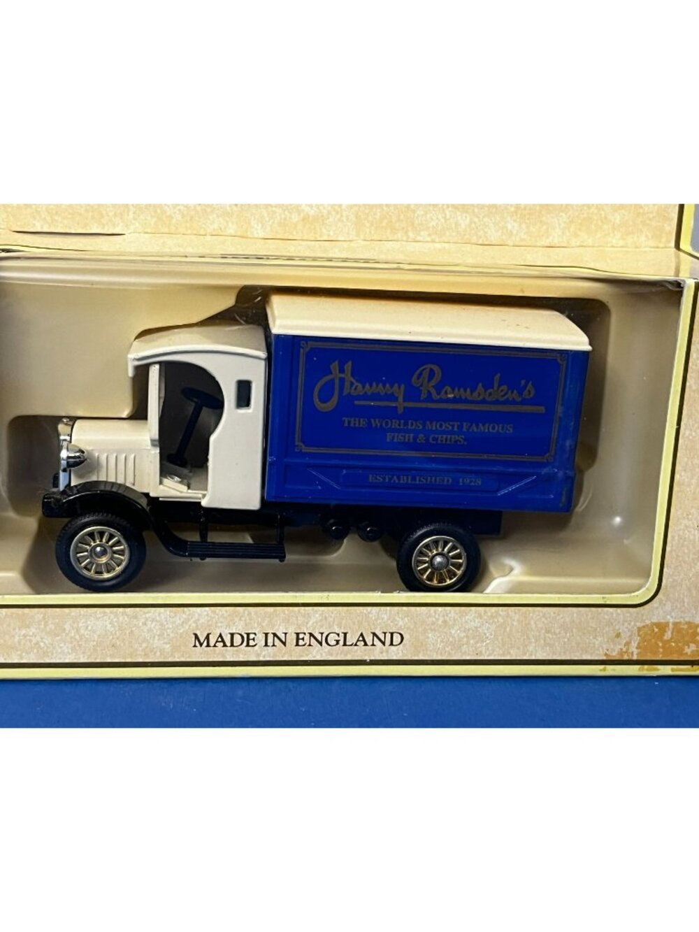 Lledo Days Gone Harry Ramsdens Fish And Chips Van Truck Diecast
